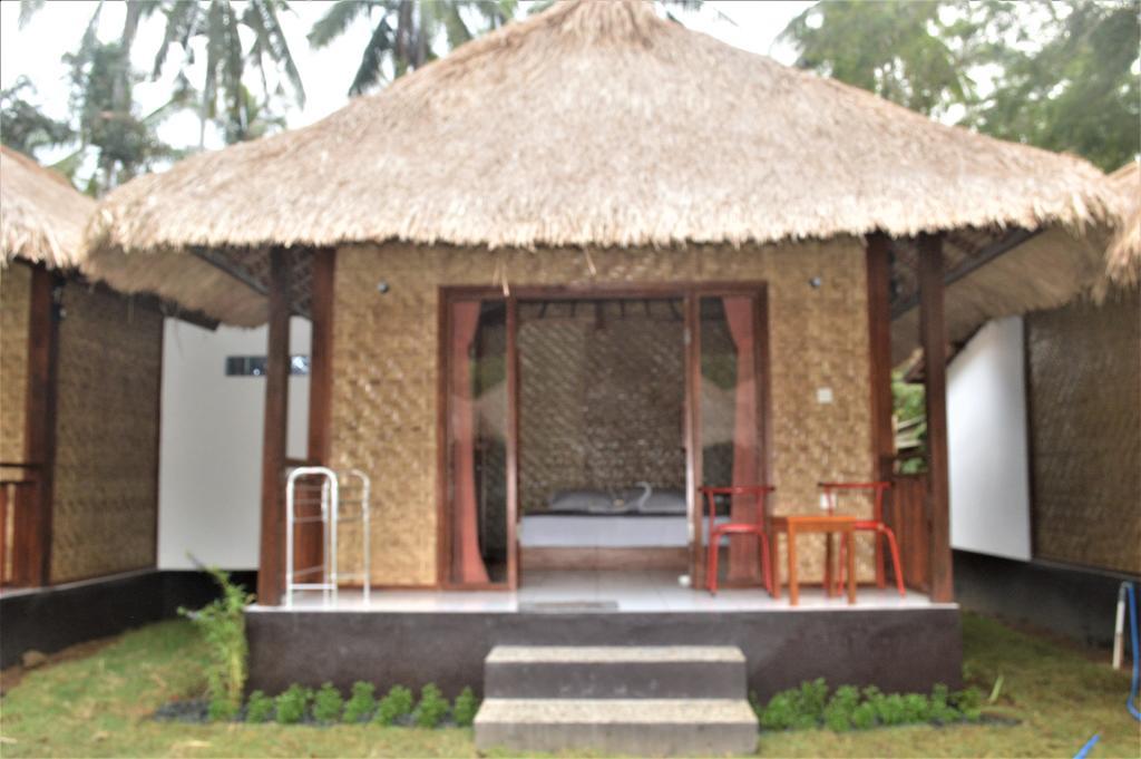 Airas' Garden Homestay Eco Bungalows Kuta  Екстер'єр фото